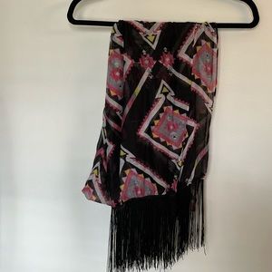 Patterned light weight scarf